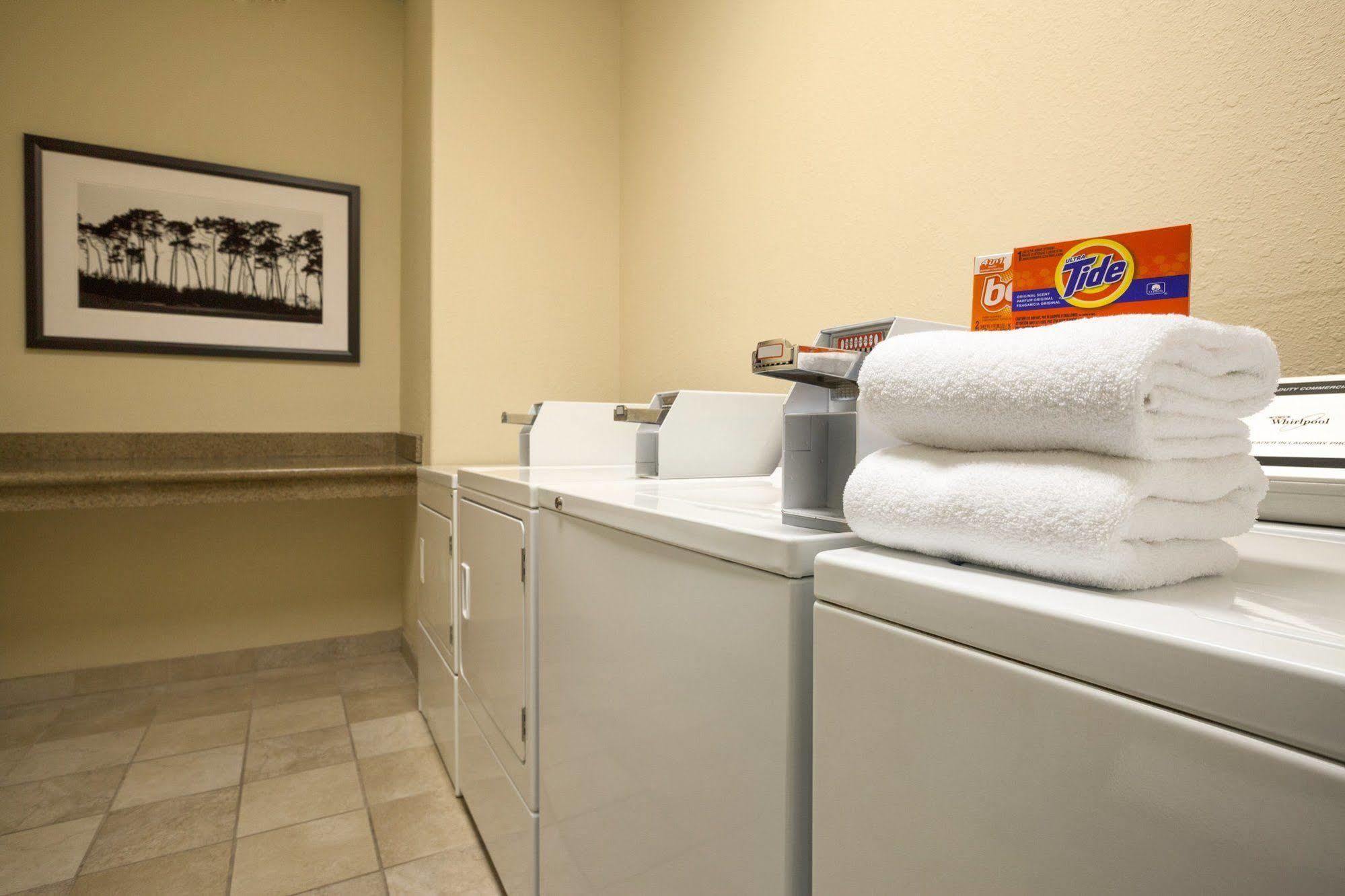 Country Inn & Suites By Radisson Bismarck Waterpark Luaran gambar